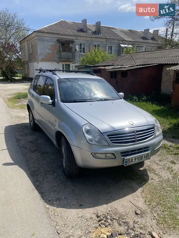 Позашляховик / Кросовер SsangYong Rexton 2005 в 