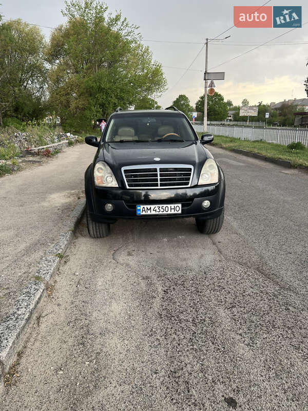 Внедорожник / Кроссовер SsangYong Rexton 2007 в Коростышеве