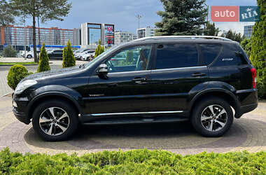 Позашляховик / Кросовер SsangYong Rexton 2015 в 