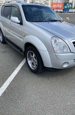 Позашляховик / Кросовер SsangYong Rexton 2011 в 