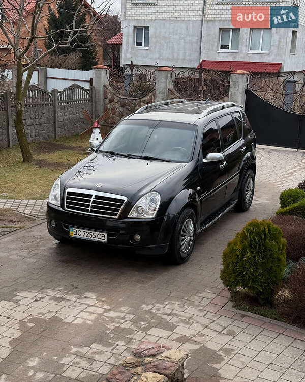 Внедорожник / Кроссовер SsangYong Rexton 2009 в Львове