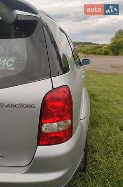 Позашляховик / Кросовер SsangYong Rexton 2010 в 