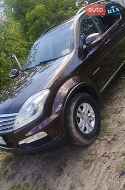 Внедорожник / Кроссовер SsangYong Rexton 2014 в 