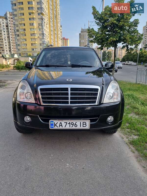 Позашляховик / Кросовер SsangYong Rexton 2007 в Києві