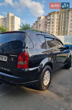 Внедорожник / Кроссовер SsangYong Rexton 2007 в 