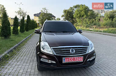 Внедорожник / Кроссовер SsangYong Rexton 2013 в 