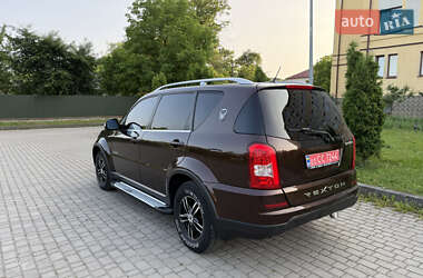 Внедорожник / Кроссовер SsangYong Rexton 2013 в 