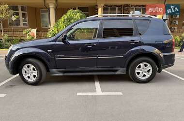 Внедорожник / Кроссовер SsangYong Rexton 2009 в 