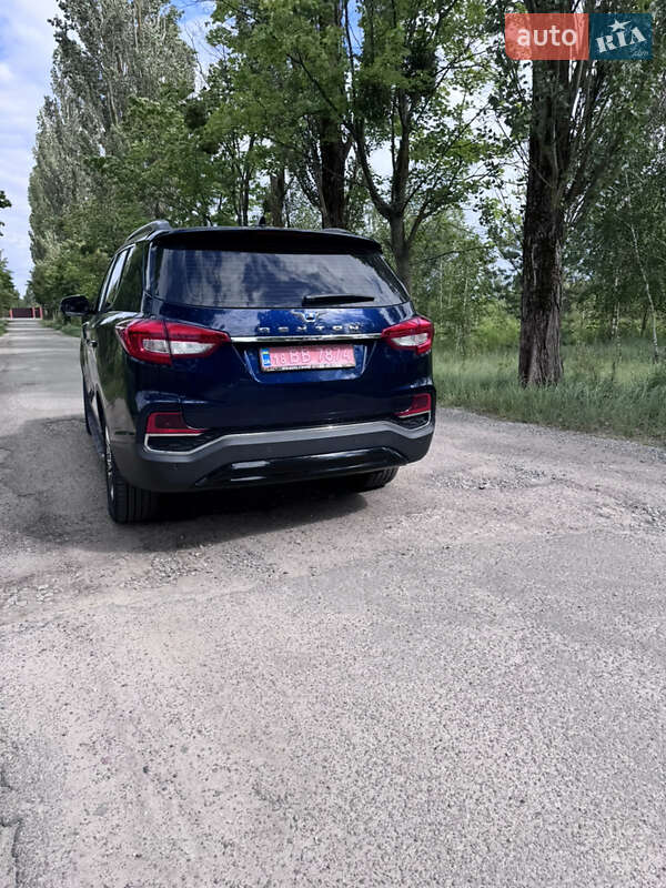 Позашляховик / Кросовер SsangYong Rexton 2017 в Житомирі