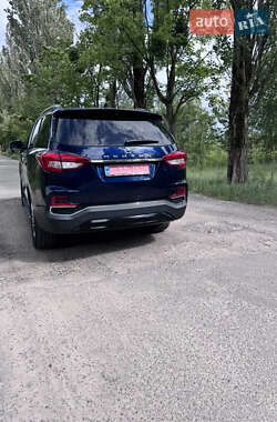 Позашляховик / Кросовер SsangYong Rexton 2017 в 