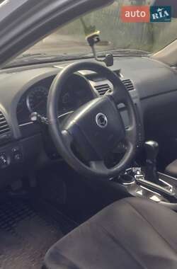 Позашляховик / Кросовер SsangYong Rexton 2012 в 