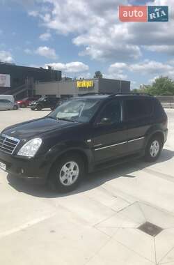 Позашляховик / Кросовер SsangYong Rexton 2008 в 