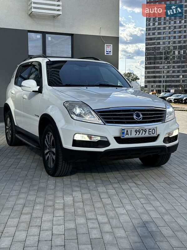 Внедорожник / Кроссовер SsangYong Rexton 2013 в Киеве