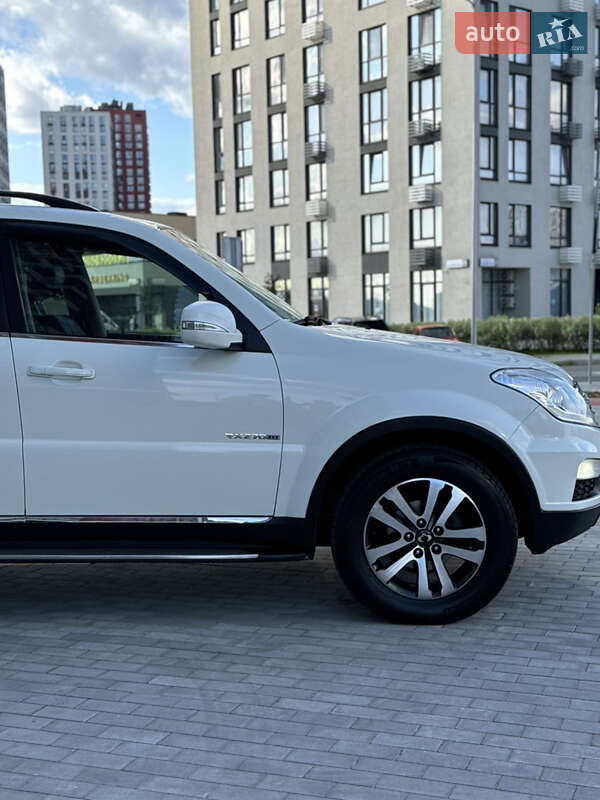 Внедорожник / Кроссовер SsangYong Rexton 2013 в Киеве