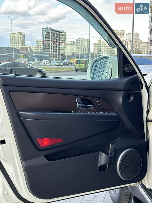 Внедорожник / Кроссовер SsangYong Rexton 2013 в Киеве