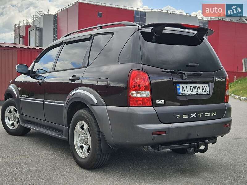 Внедорожник / Кроссовер SsangYong Rexton 2006 в Киеве