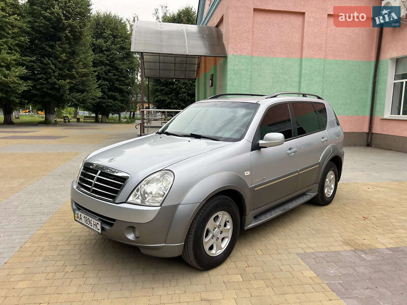 Внедорожник / Кроссовер SsangYong Rexton 2008 в 