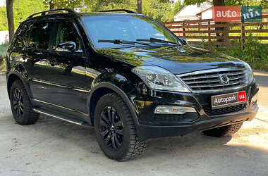 Позашляховик / Кросовер SsangYong Rexton 2013 в 