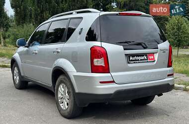 Позашляховик / Кросовер SsangYong Rexton 2012 в 