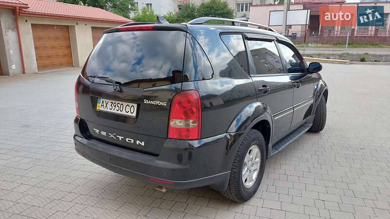 Позашляховик / Кросовер SsangYong Rexton 2008 в Золочеві