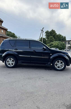 Позашляховик / Кросовер SsangYong Rexton 2011 в 