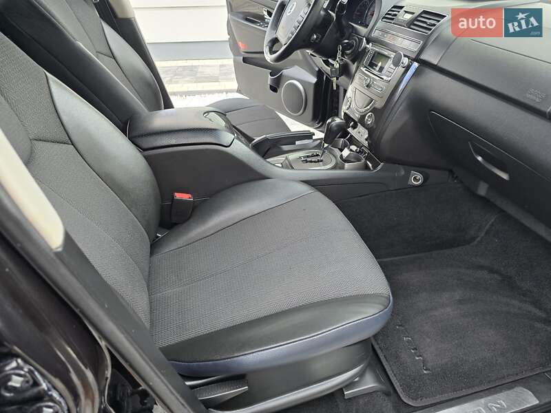 Внедорожник / Кроссовер SsangYong Rexton 2013 в Ивано-Франковске