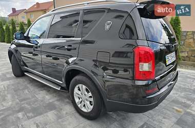 Внедорожник / Кроссовер SsangYong Rexton 2013 в 