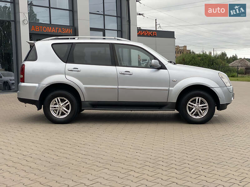 Позашляховик / Кросовер SsangYong Rexton 2010 в Києві
