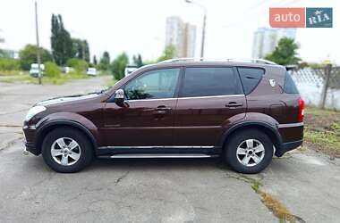 Внедорожник / Кроссовер SsangYong Rexton 2013 в 
