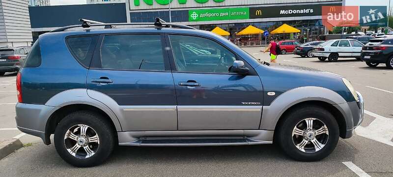 Внедорожник / Кроссовер SsangYong Rexton 2006 в Киеве