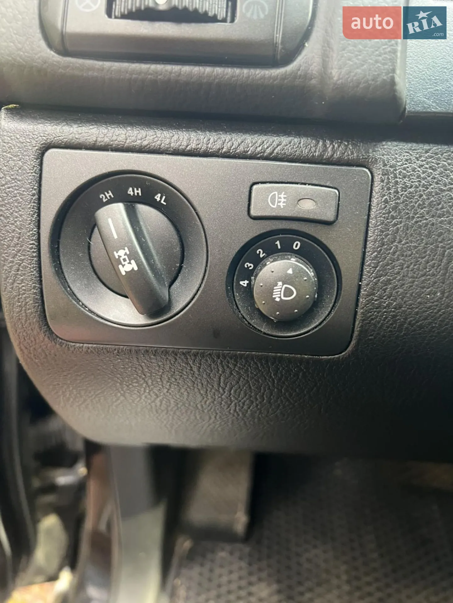 2015 SsangYong Rexton - мініатюра 27