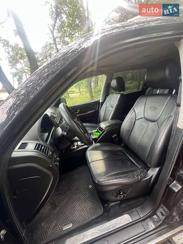 Позашляховик / Кросовер SsangYong Rexton 2015 в Новояворівську