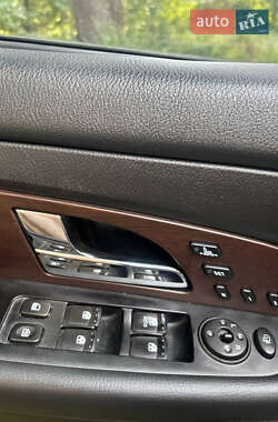 Позашляховик / Кросовер SsangYong Rexton 2013 в 