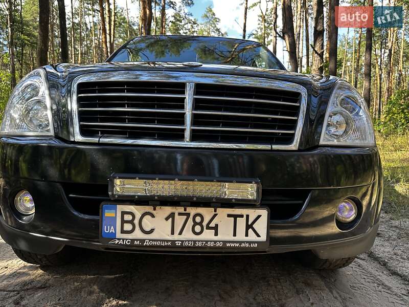 Внедорожник / Кроссовер SsangYong Rexton 2010 в 