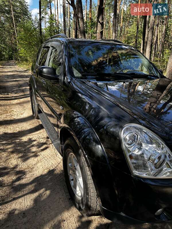 Внедорожник / Кроссовер SsangYong Rexton 2010 в Киеве