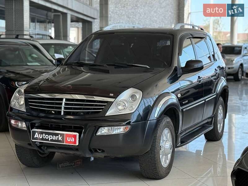 Позашляховик / Кросовер SsangYong Rexton 2004 в 