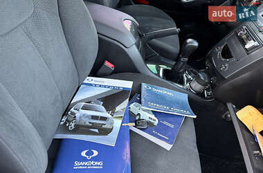 Позашляховик / Кросовер SsangYong Rexton 2012 в 