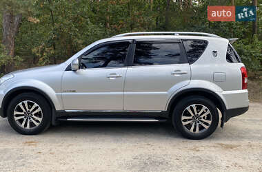 Позашляховик / Кросовер SsangYong Rexton 2013 в 