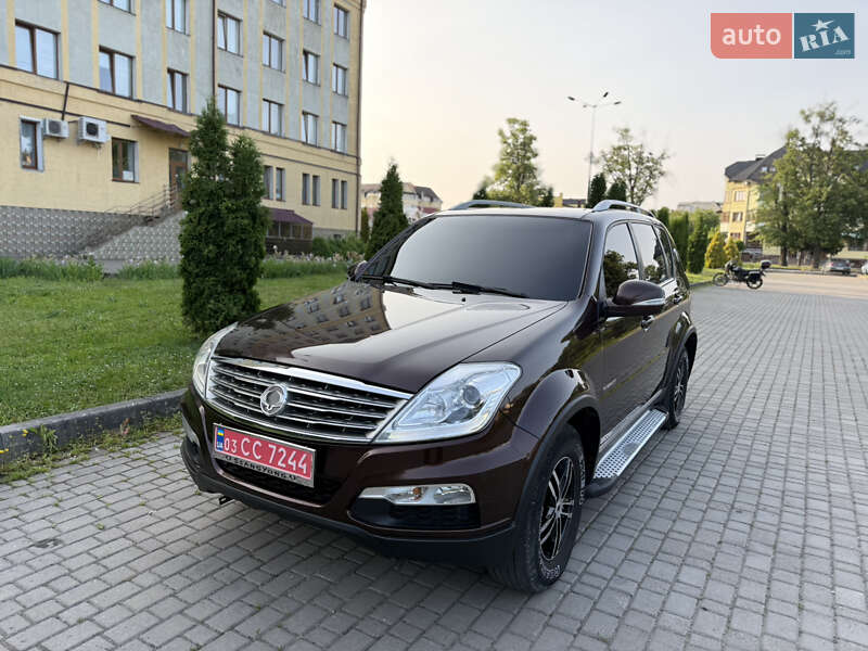 Позашляховик / Кросовер SsangYong Rexton 2013 в Львові