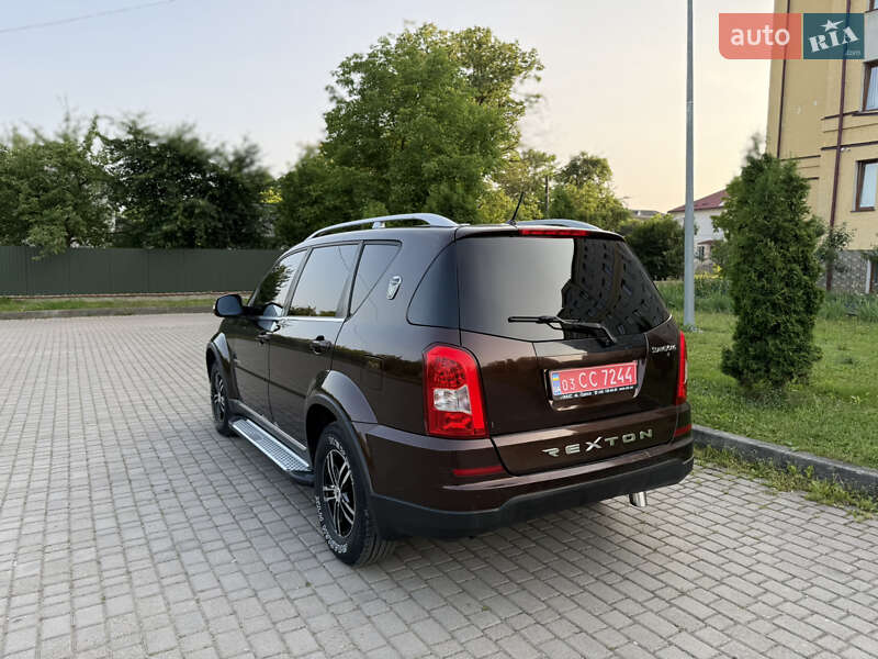 Позашляховик / Кросовер SsangYong Rexton 2013 в Львові