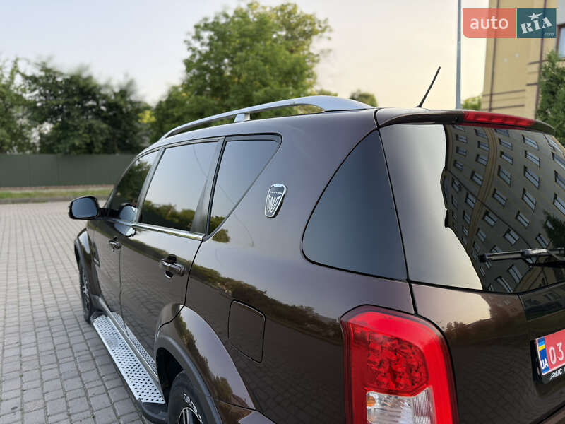 Позашляховик / Кросовер SsangYong Rexton 2013 в Львові