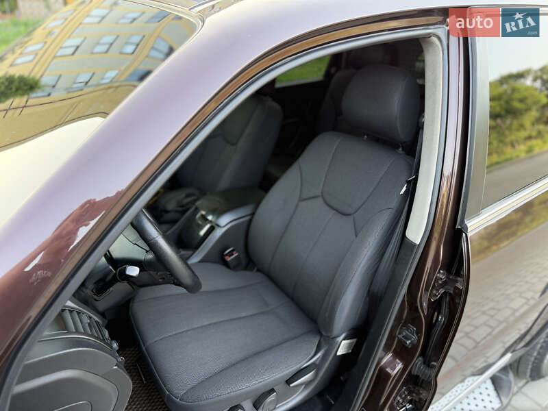 Позашляховик / Кросовер SsangYong Rexton 2013 в Львові