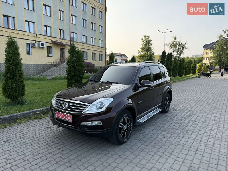 Позашляховик / Кросовер SsangYong Rexton 2013 в Львові