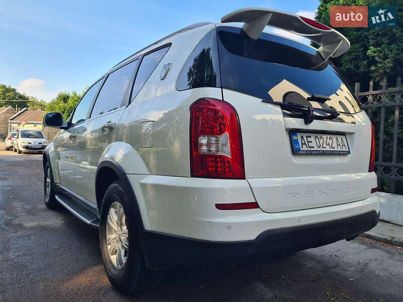Внедорожник / Кроссовер SsangYong Rexton 2012 в Львове