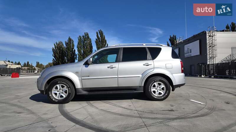 Внедорожник / Кроссовер SsangYong Rexton 2011 в Киеве