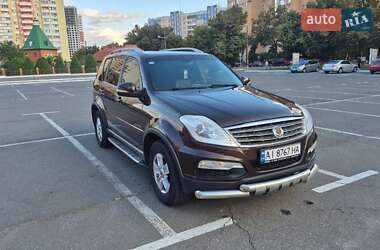Позашляховик / Кросовер SsangYong Rexton 2013 в 