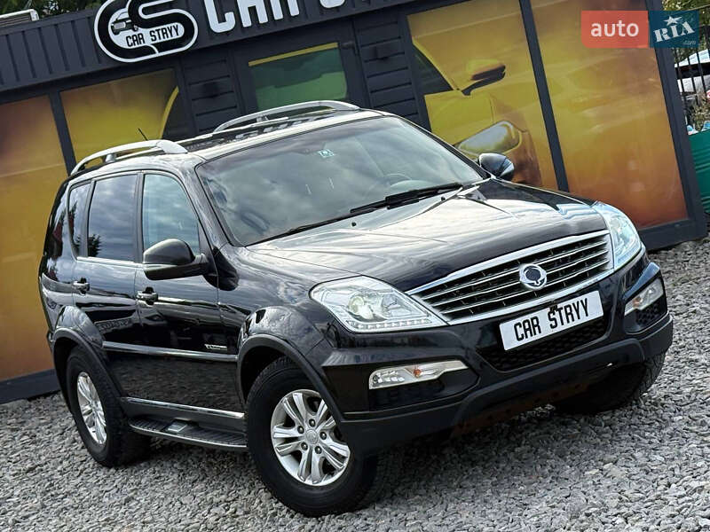 Внедорожник / Кроссовер SsangYong Rexton 2017 в Стрые