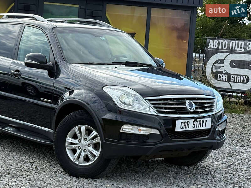 Внедорожник / Кроссовер SsangYong Rexton 2017 в Стрые
