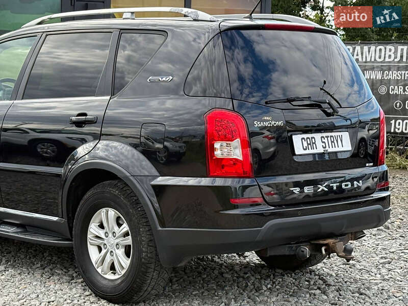 Внедорожник / Кроссовер SsangYong Rexton 2017 в Стрые