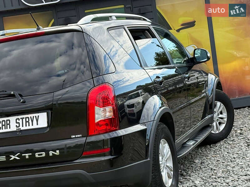 Внедорожник / Кроссовер SsangYong Rexton 2017 в Стрые